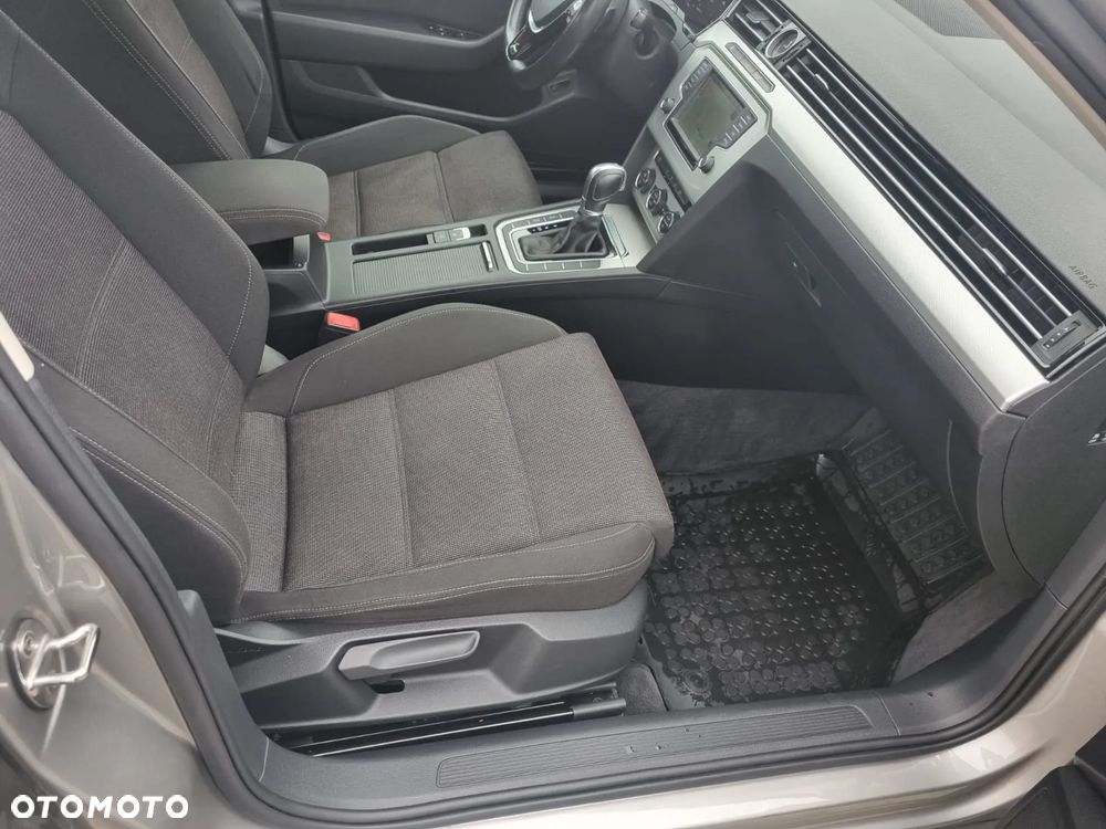 Volkswagen Passat 1.8 TSI BMT Comfortline DSG - 13
