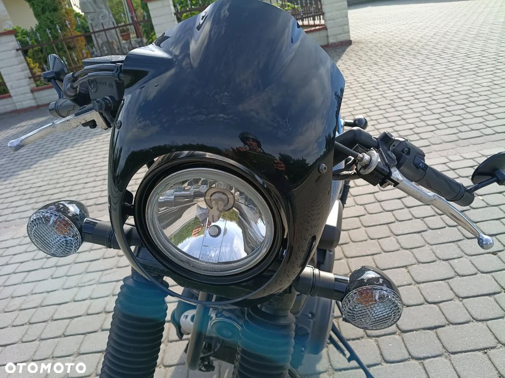 Yamaha XVS - 12