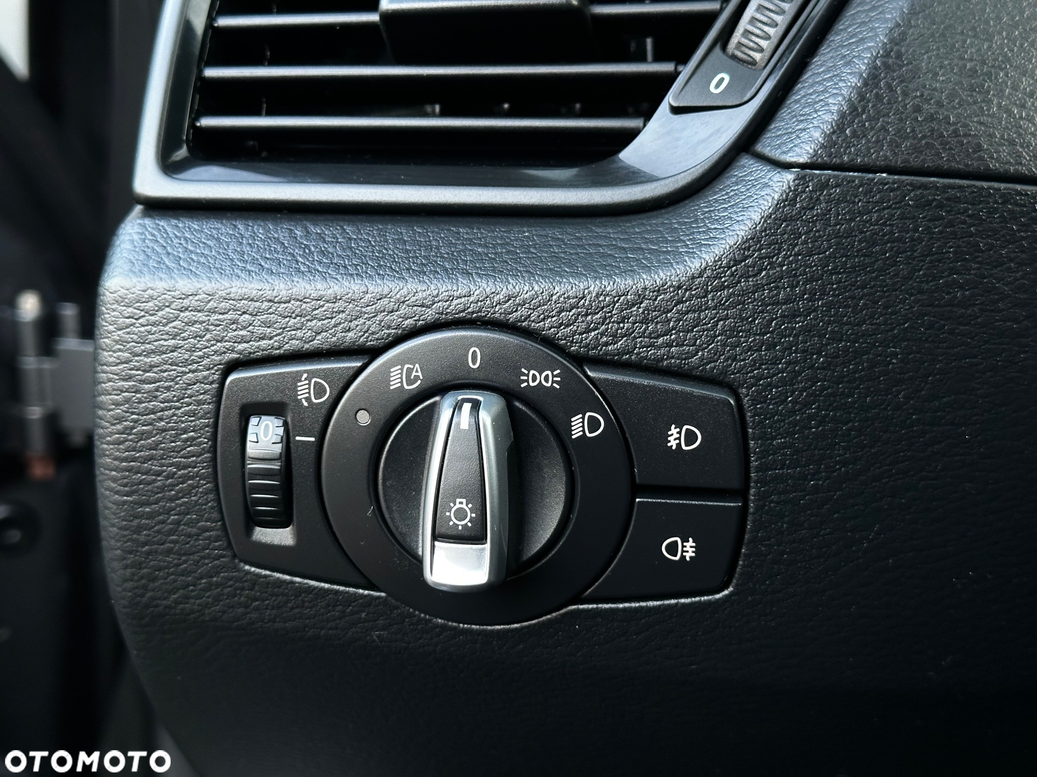 BMW X1 xDrive18d - 26