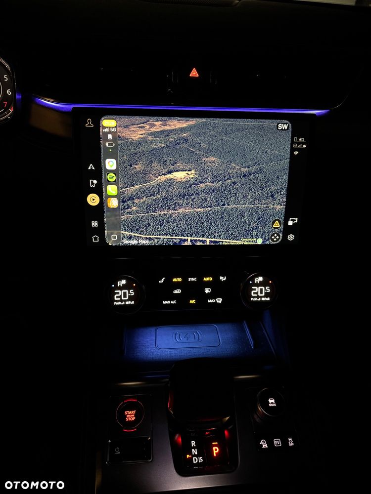 Jaguar F-Pace 2.0 P400e PHEV AWD R-Dynamic HSE - 21