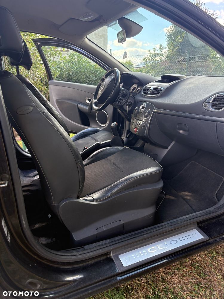 Renault Clio 1.2 16V Dynamique - 15