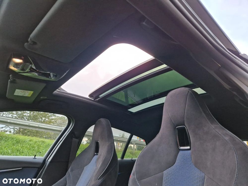 BMW Seria 1 - 32