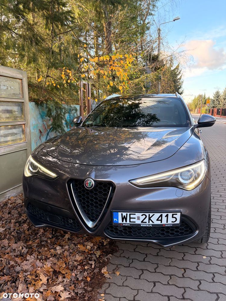 Alfa Romeo Stelvio - 2