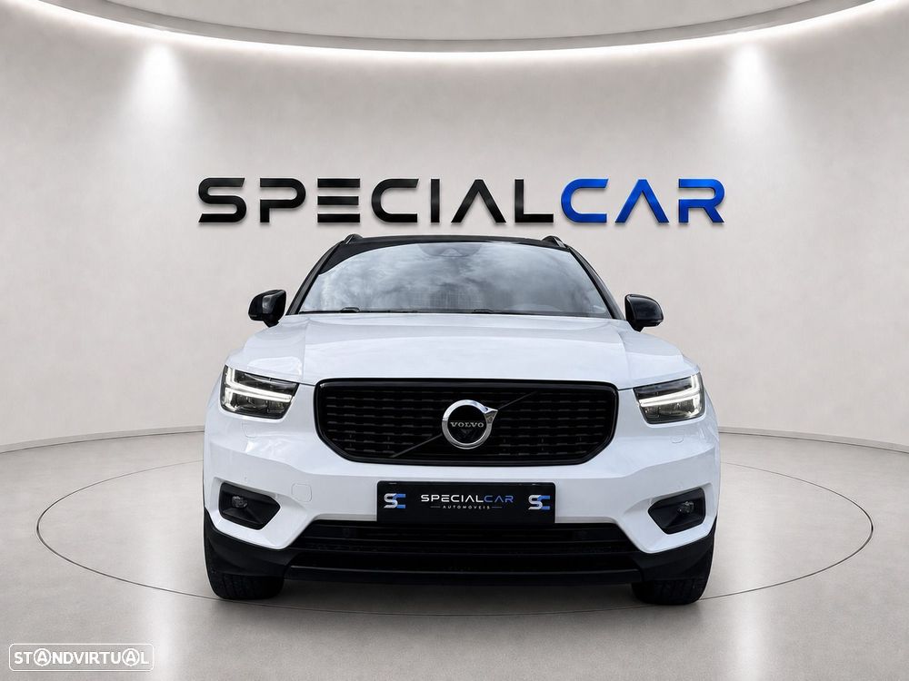 Volvo XC 40 2.0 D4 R-Design AWD - 3