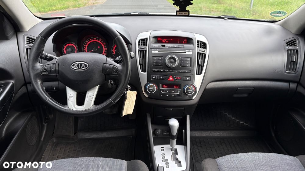 Kia Ceed 1.6 CVVT Automatik Spirit - 27