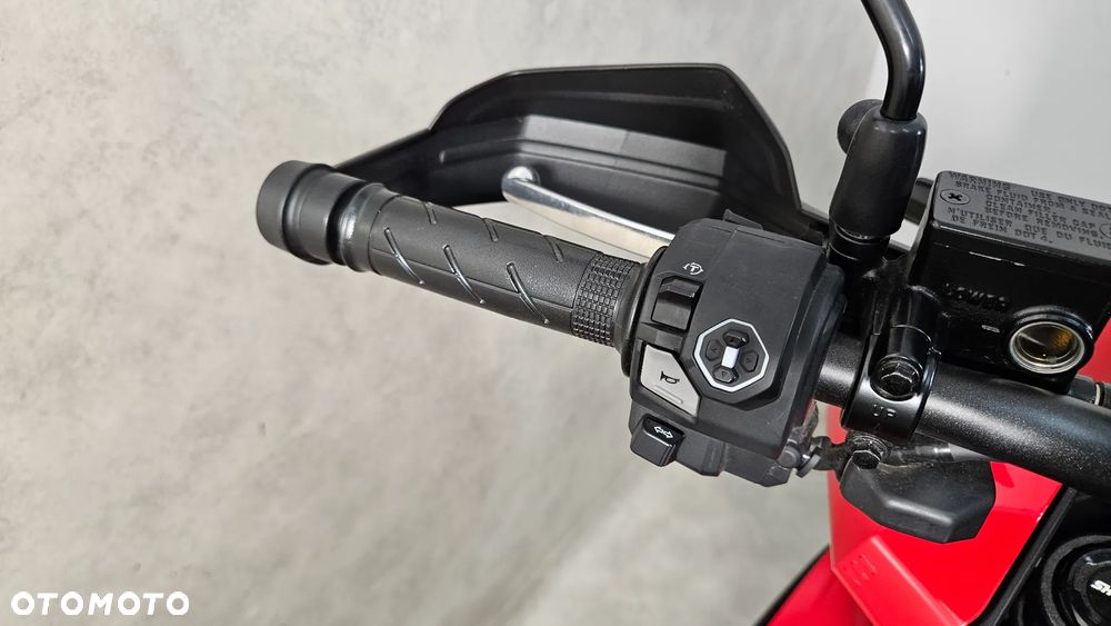 Honda ADV350 - 14