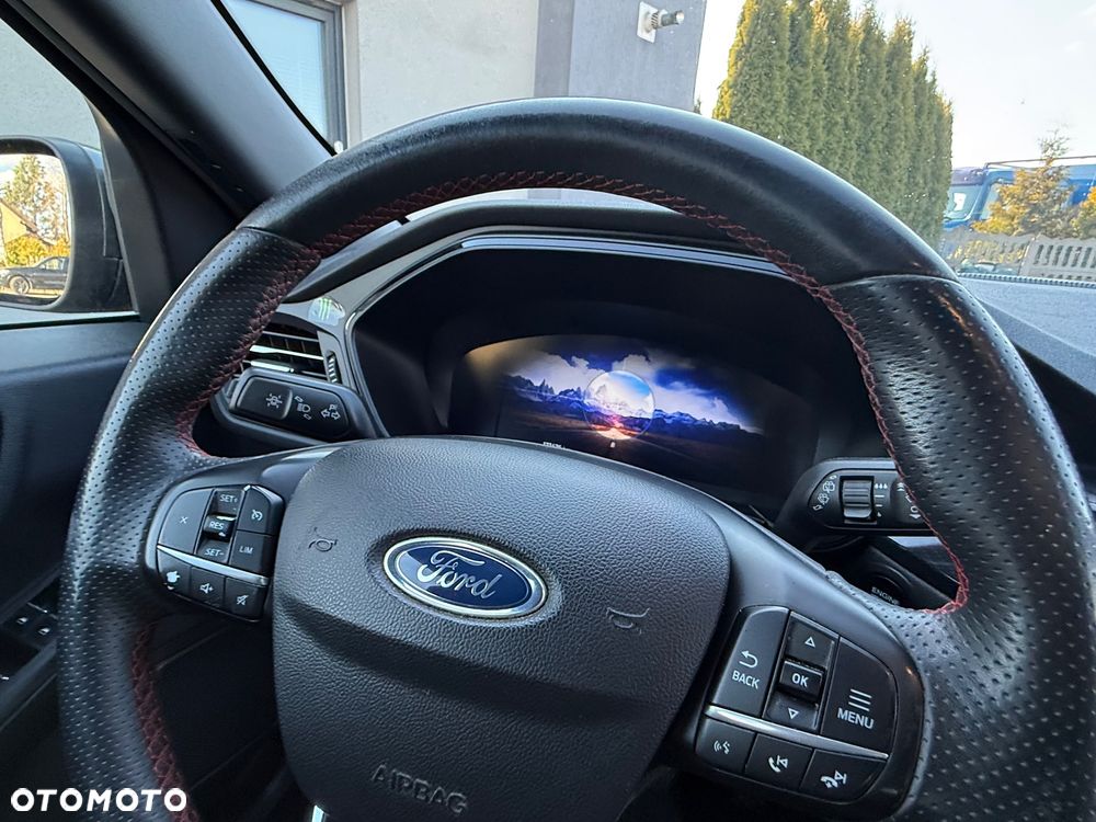 Ford Kuga 2.0 EcoBlue Hybrid ST-LINE X - 18