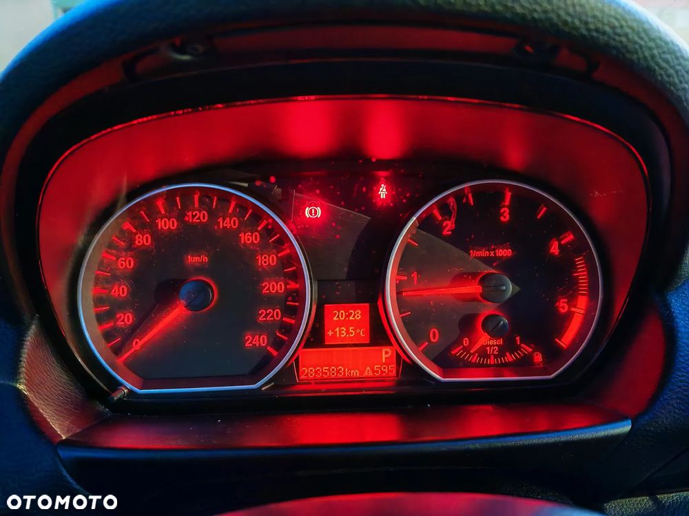 BMW Seria 1 118d DPF Edition Sport - 13