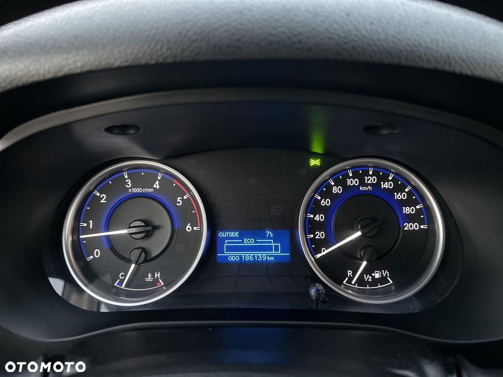 Toyota Hilux 2.4 D-4D Double Cab DLX 4x4 - 15