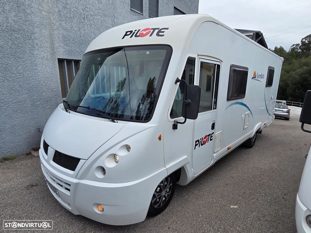 Pilote Aventura 730G Cama Central Frigo Grande - 6