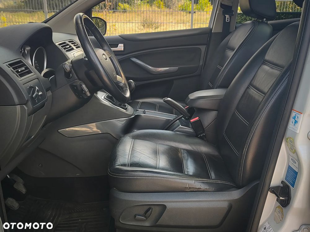 Ford Kuga 2.0 TDCi Titanium - 10