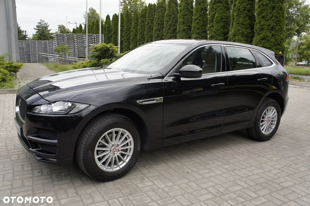 Jaguar F-Pace - 4