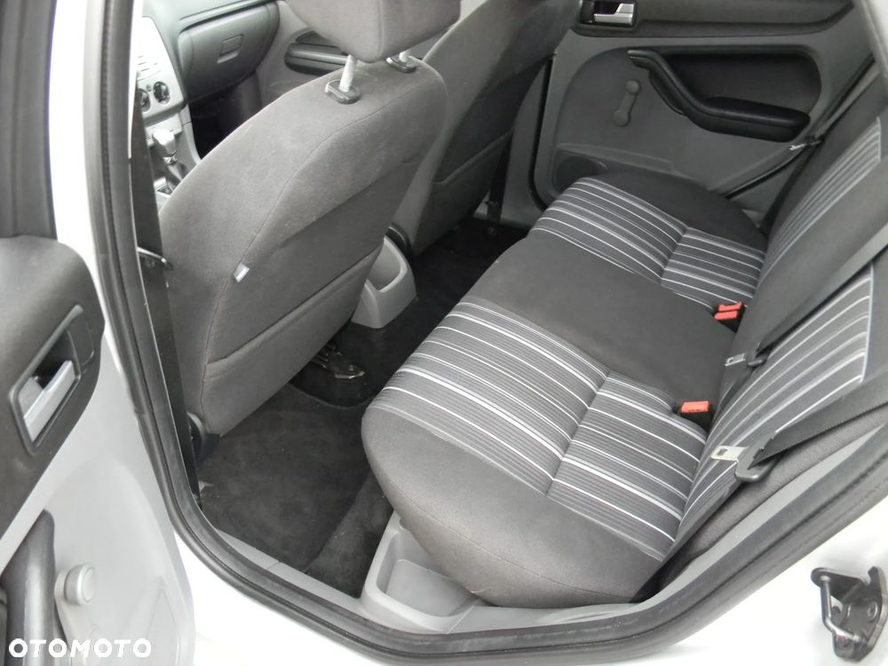 Ford Focus - 31