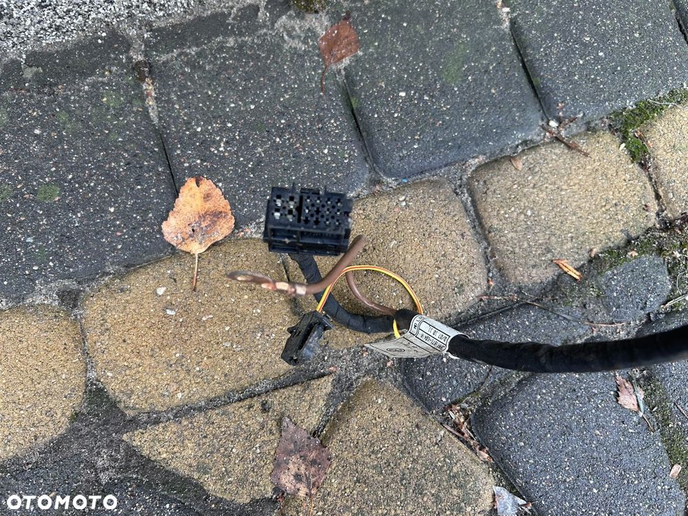 Hak holowniczy Volkswagen Passat B7 3AA803880H - 4