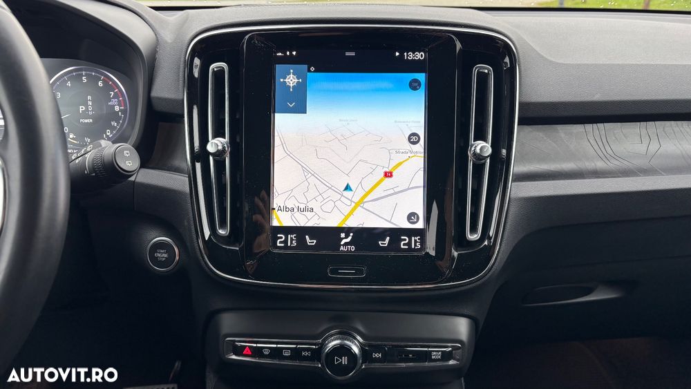 Volvo XC 40 T4 Recharge DKG Ultimate Dark - 8