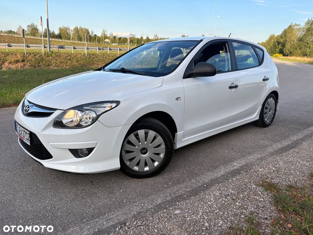 Hyundai i30 1.4 Base + - 2