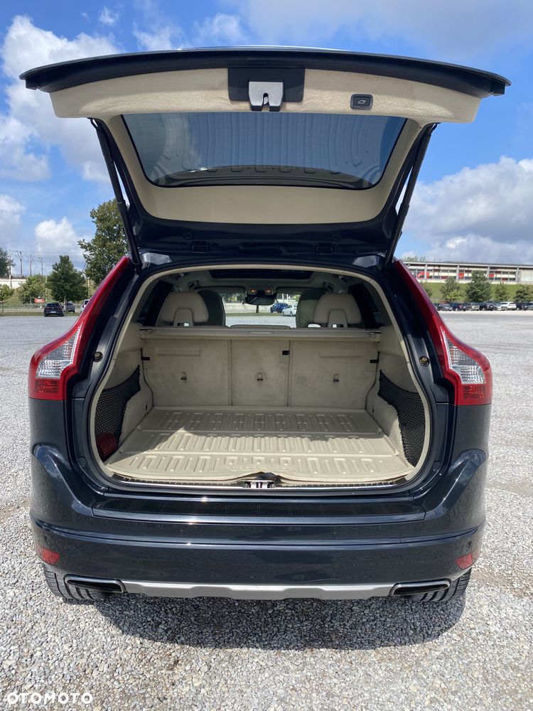 Volvo XC 60 D5 AWD Summum - 31