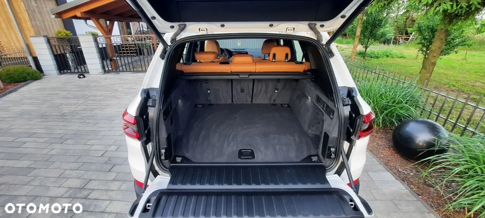 BMW X5 xDrive40i - 25