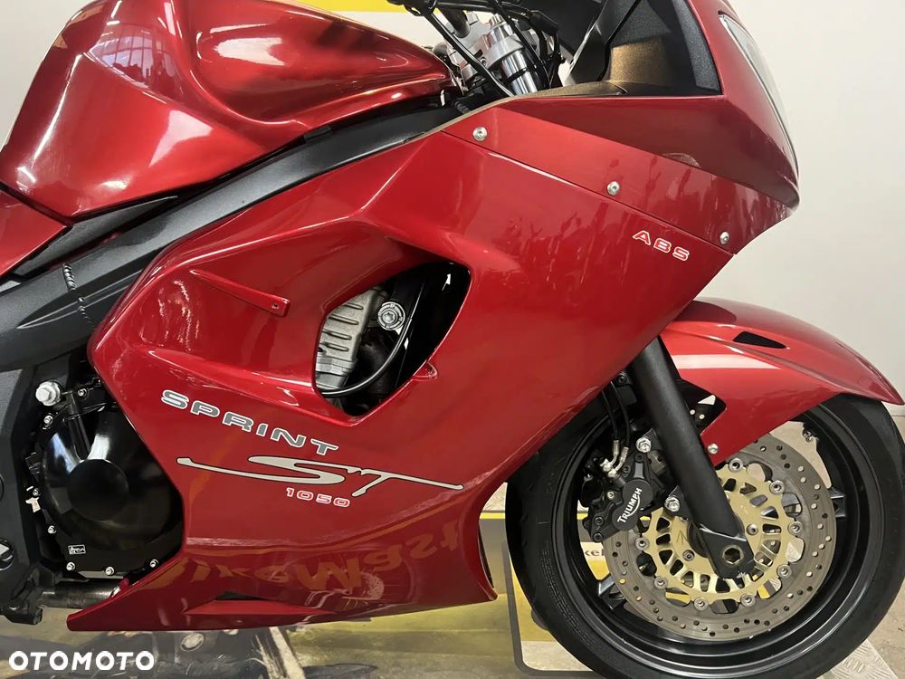 Triumph Sprint - 12