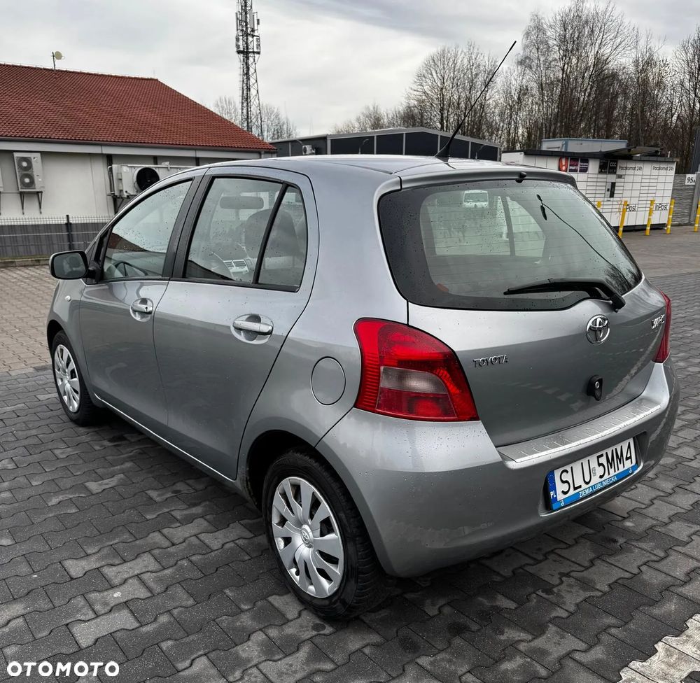 Toyota Yaris - 3