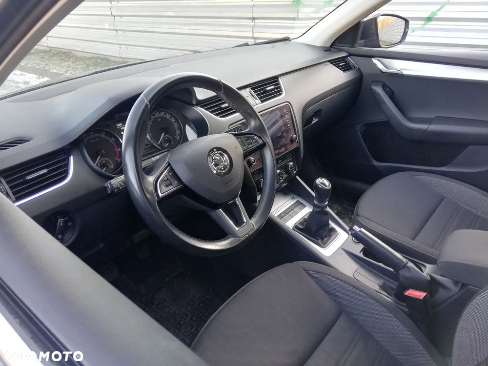 Skoda Octavia 1.0 TSI Drive - 8