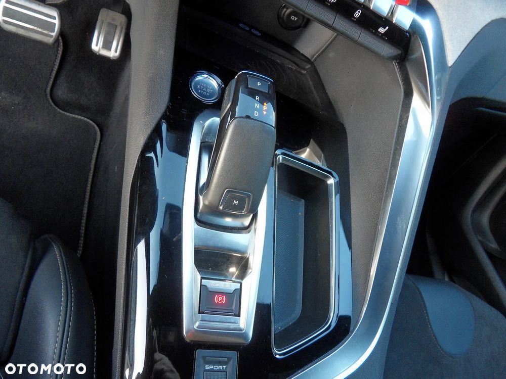 Peugeot 3008 BlueHDi 180 Stop & Start EAT8 GT - 19