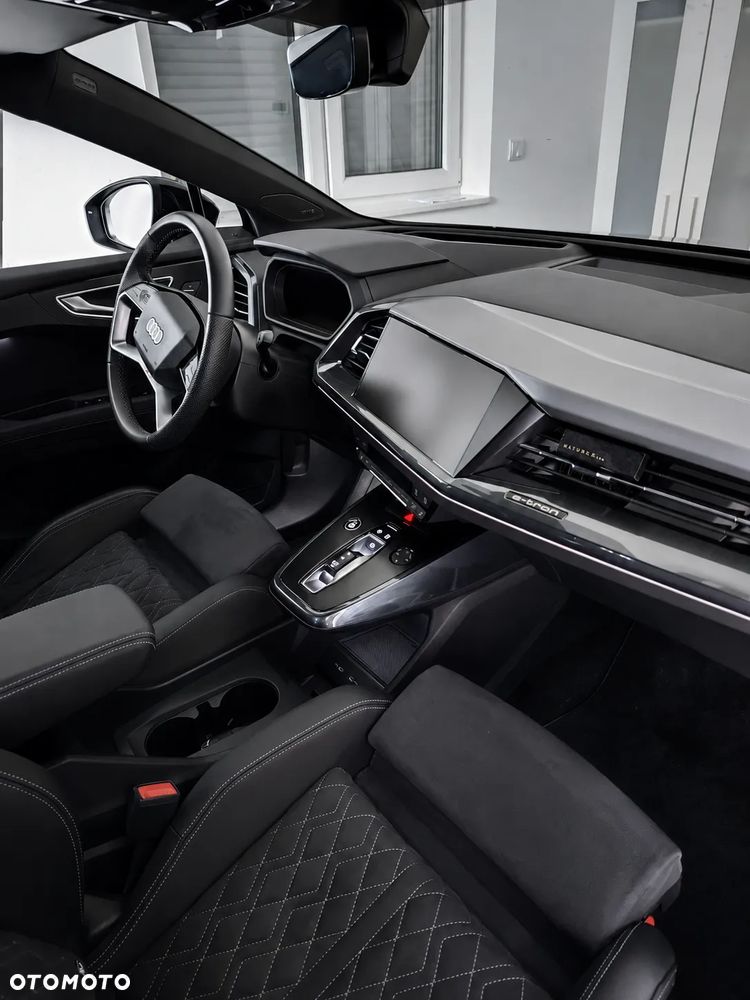 Audi Q4 e-tron 45 82kWh Advanced - 16