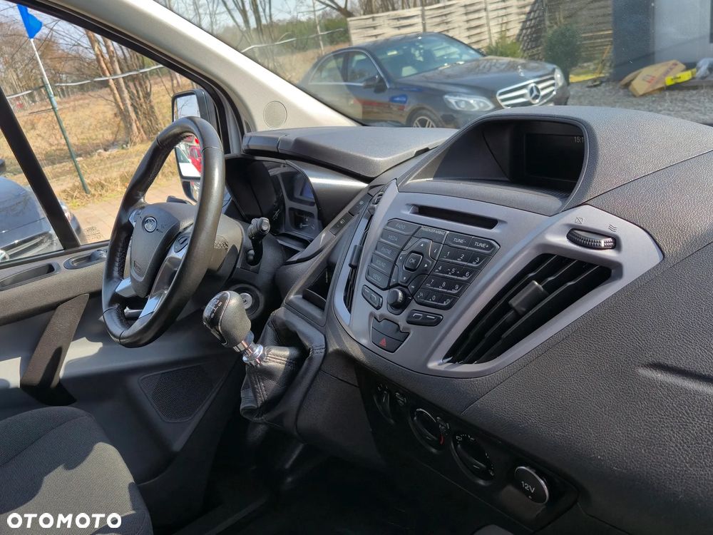 Ford TRANSIT CUSTOM - 16