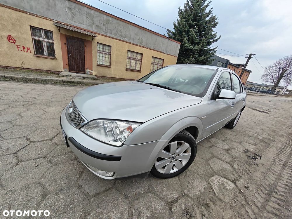 Ford Mondeo 1.8 Ghia X - 3