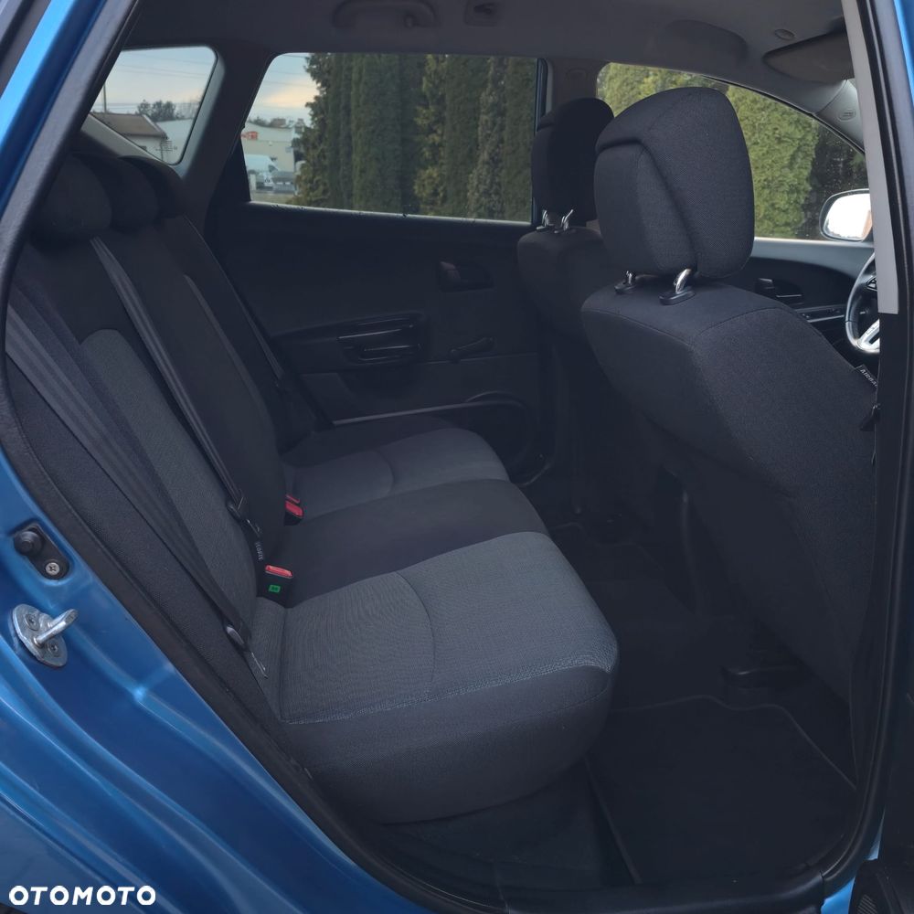 Kia Ceed - 22