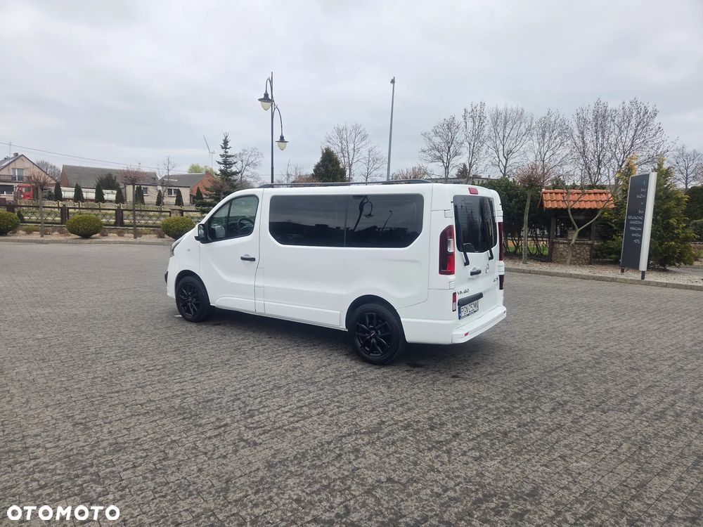 Opel Vivaro - 12