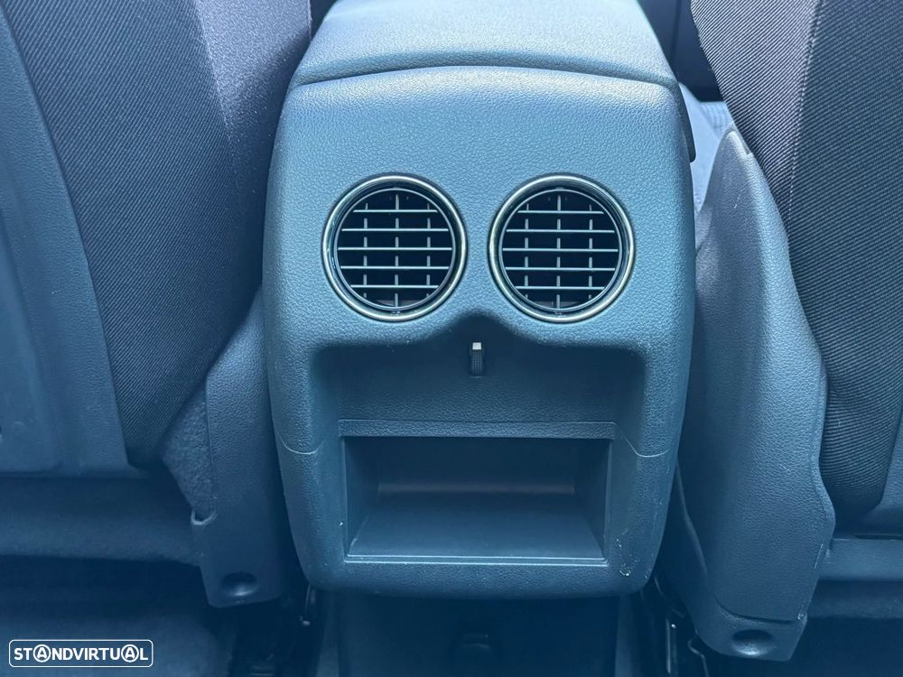 Peugeot 3008 1.6 e-HDi Allure 2-Tronic - 29