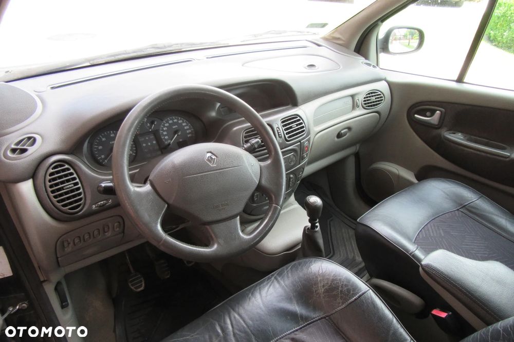 Renault Scenic - 4