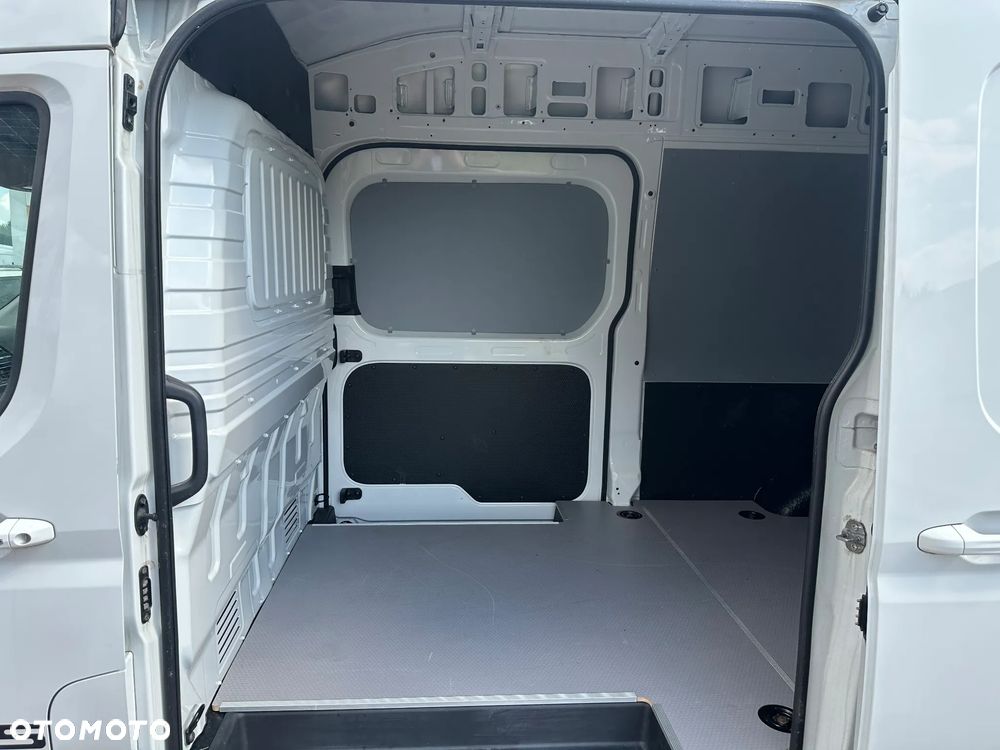 Maxus e-Deliver 9 - 6