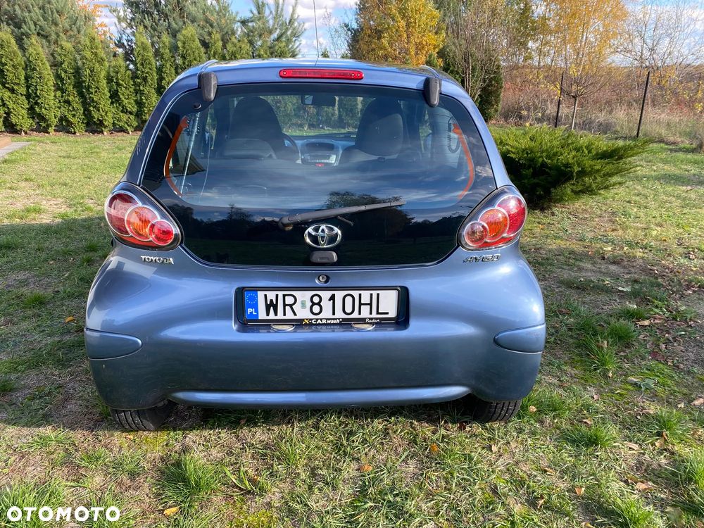 Toyota Aygo ver-1-0-vvt--i-active - 12