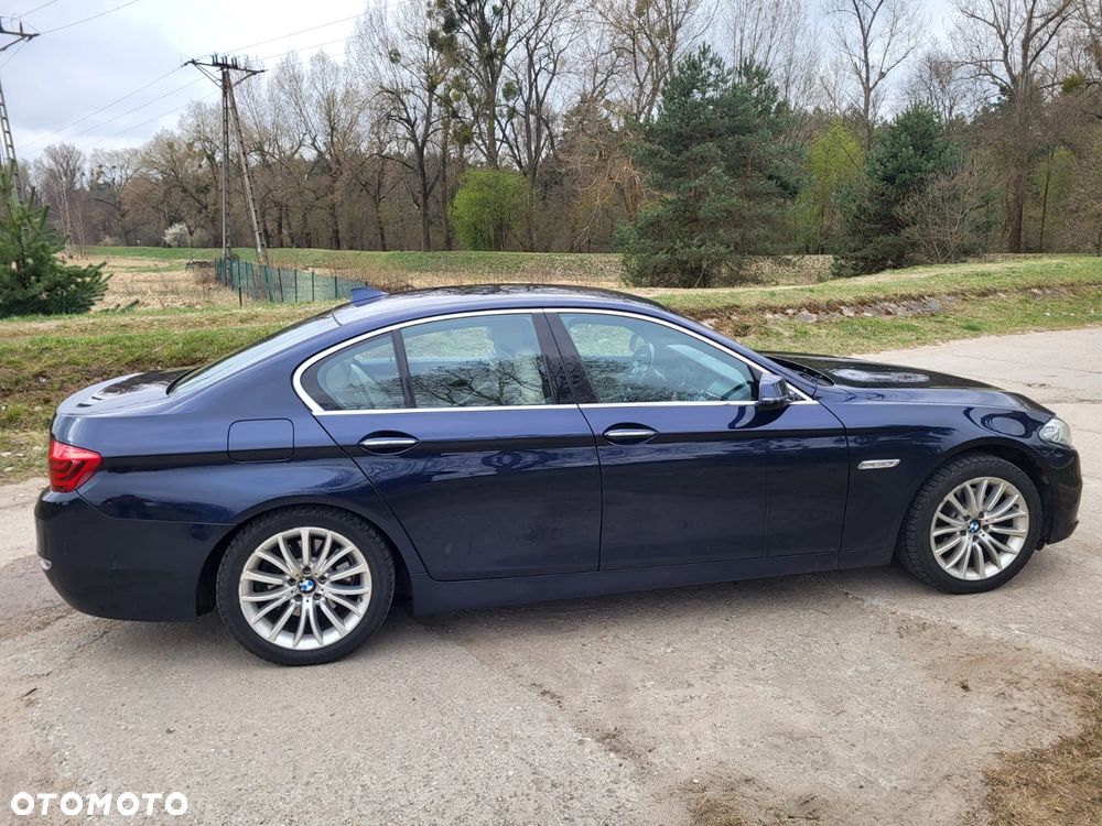 BMW Seria 5 520d Luxury Line - 4