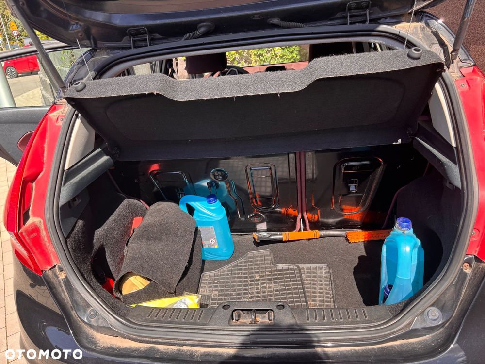 Ford Fiesta 1.25 Ambiente EU5 - 14