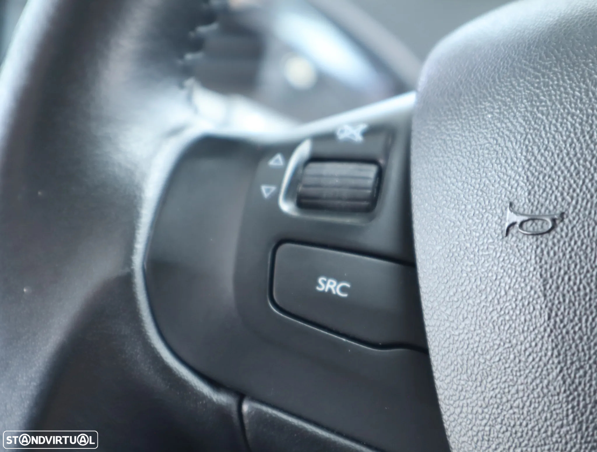 Peugeot 208 1.2 PureTech Style - 36