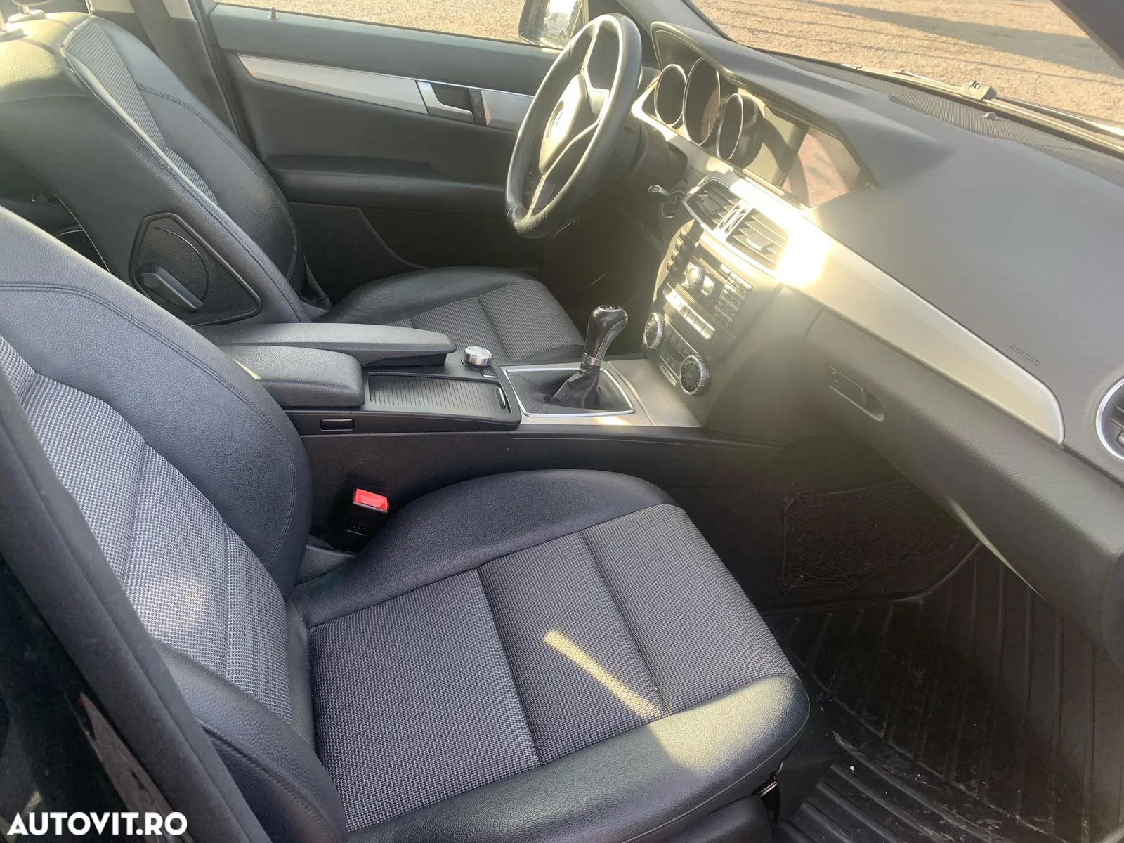 Mercedes-Benz C 180 T BlueEFFICIENCY Avantgarde - 7