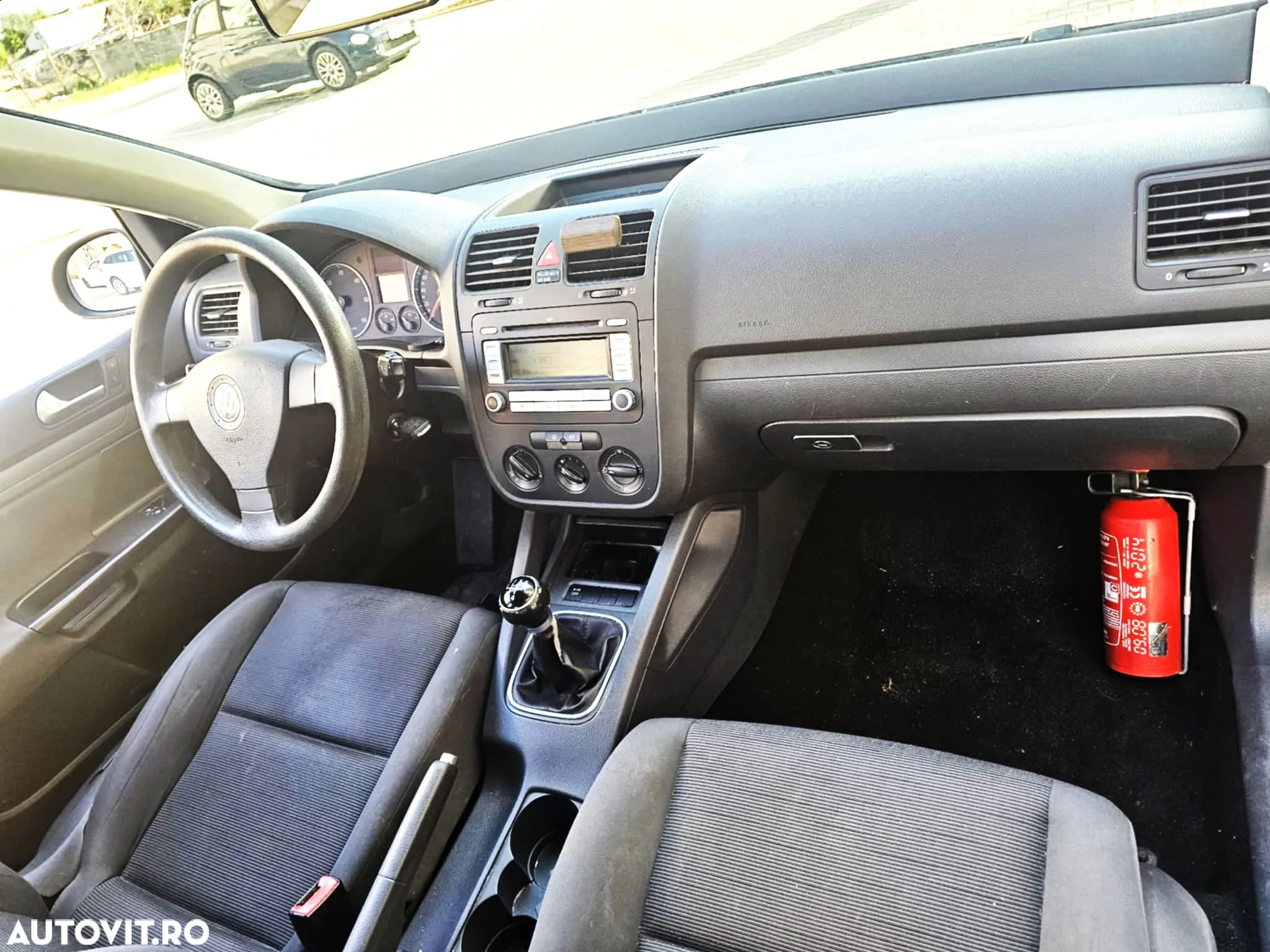 Volkswagen Golf 1.9 TDI DPF Comfortline - 8
