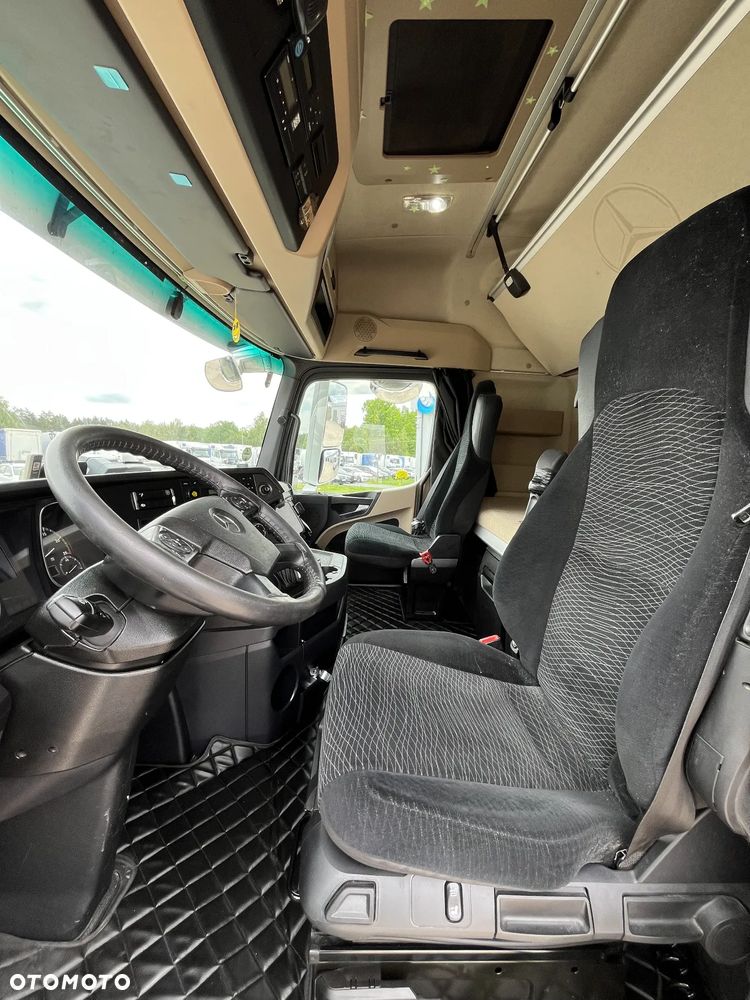 Mercedes-Benz Actros MP4 - 13