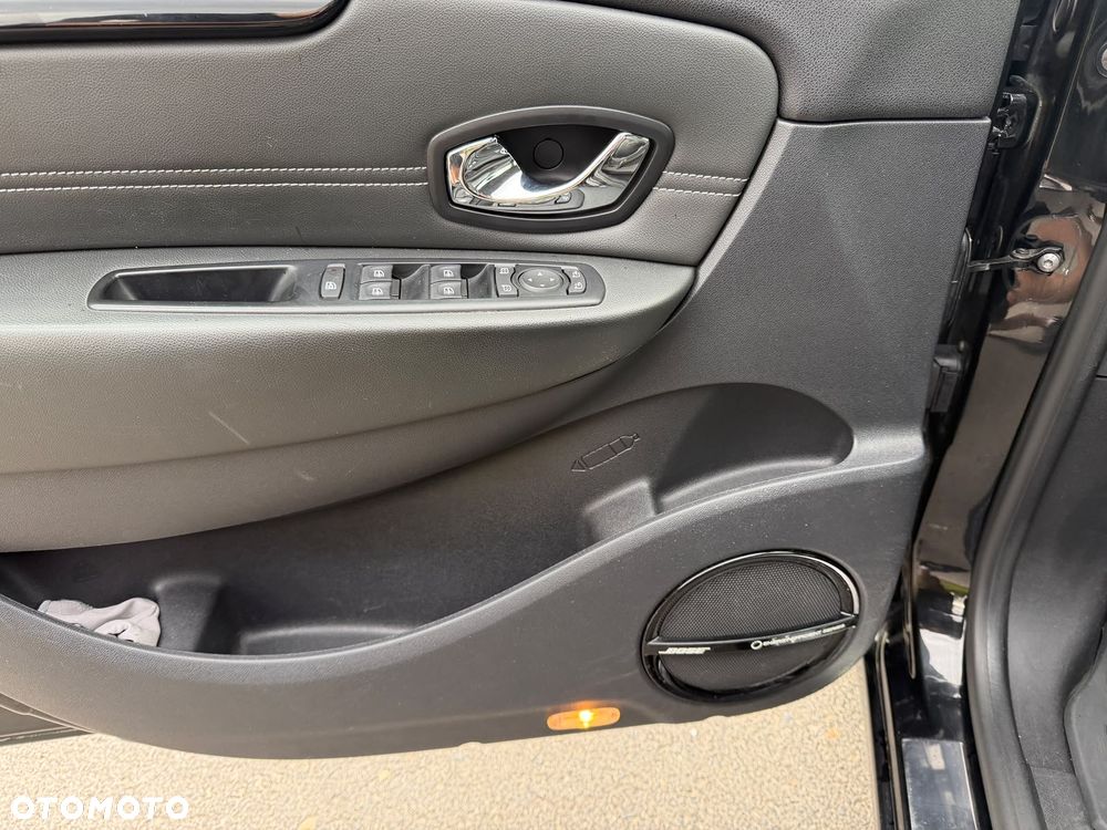 Renault Scenic Energy dCi 130 S&S Bose Edition - 25