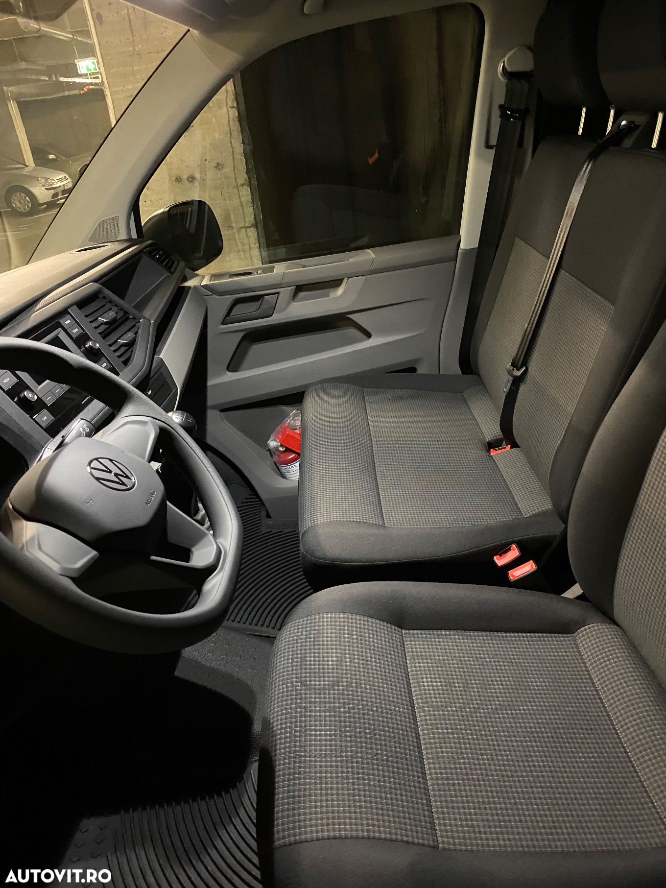 Volkswagen Transporter - 9