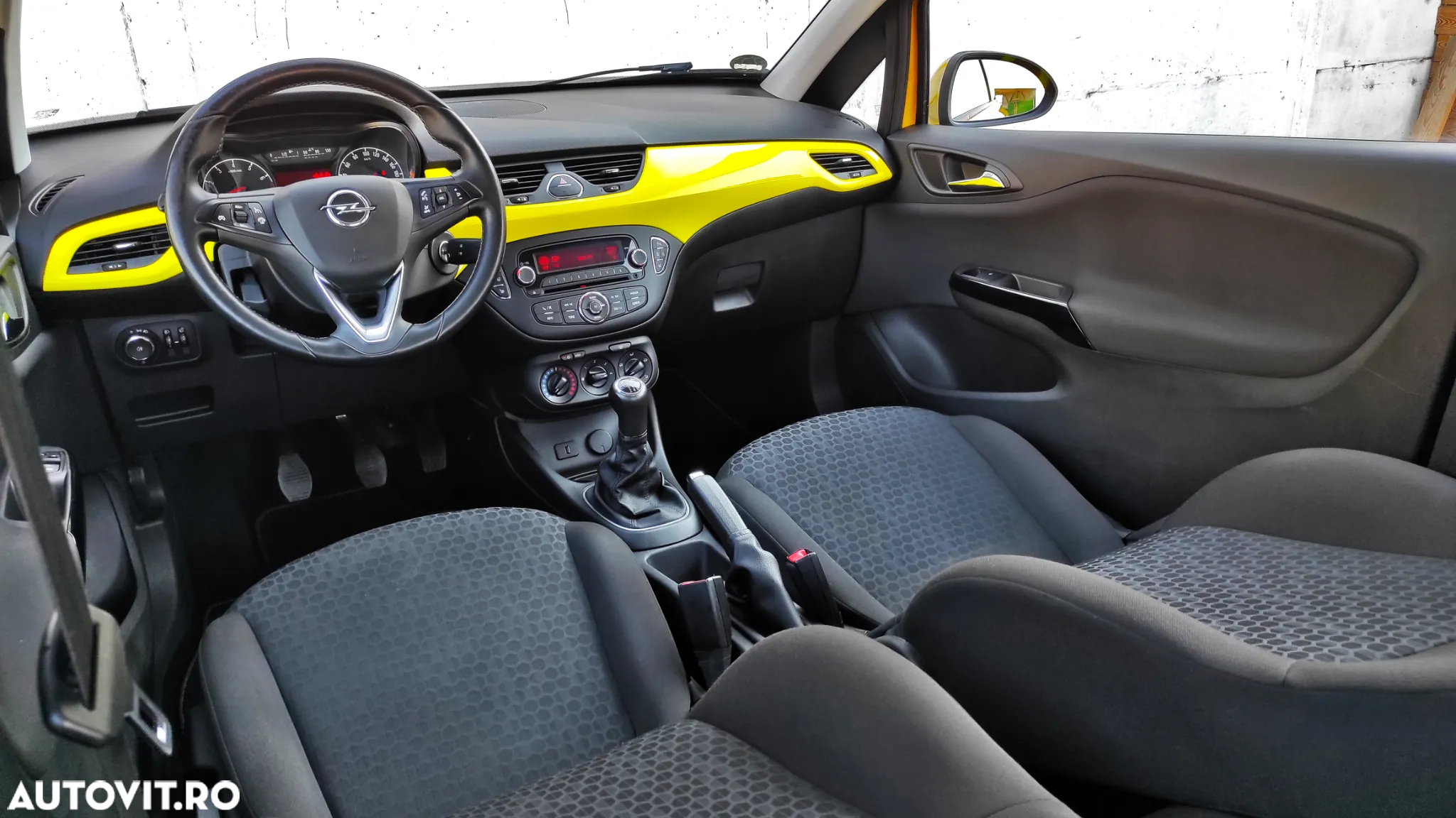 Opel Corsa 1.4 Turbo (ecoFLEX) Start/Stop Color Edition - 2