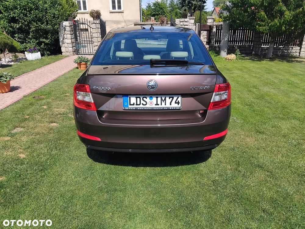 Skoda Octavia 1.8 TSI Green tec DSG Elegance - 8
