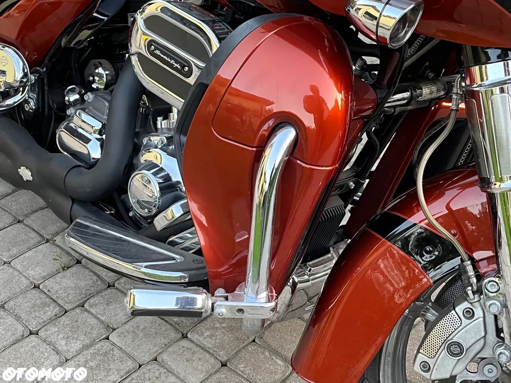 Harley-Davidson Touring Road Glide - 15