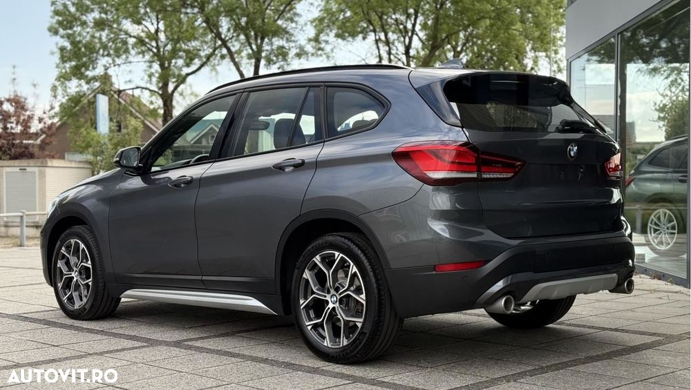 BMW X1 sDrive20i AT xLine - 6