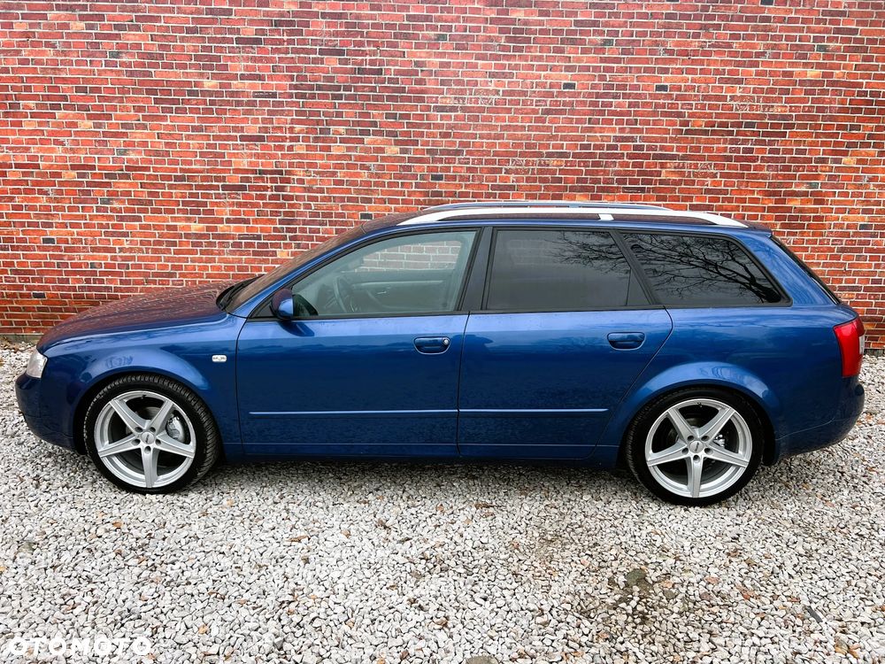 Audi A4 Avant - 33