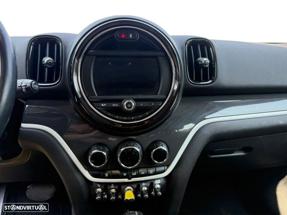 MINI Countryman Cooper SE ALL4 Auto - 15