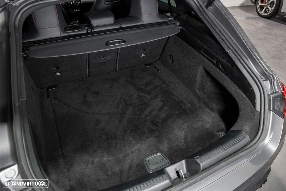 Mercedes-Benz CLA 35 AMG 4Matic - 40